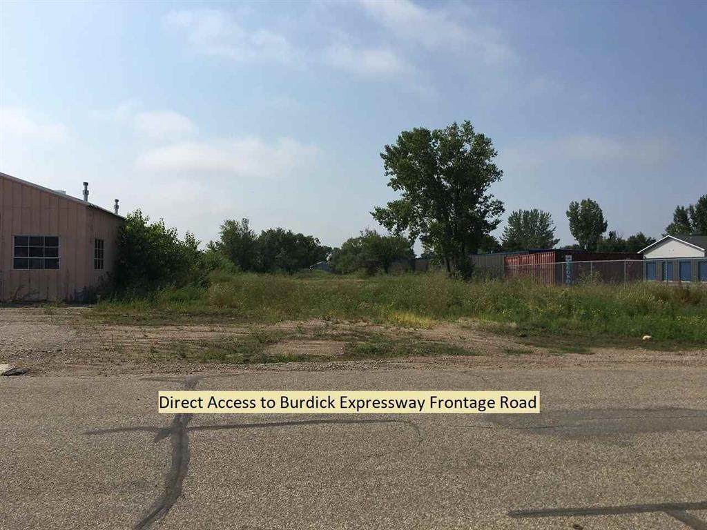 916 44th Street - Photo 1
