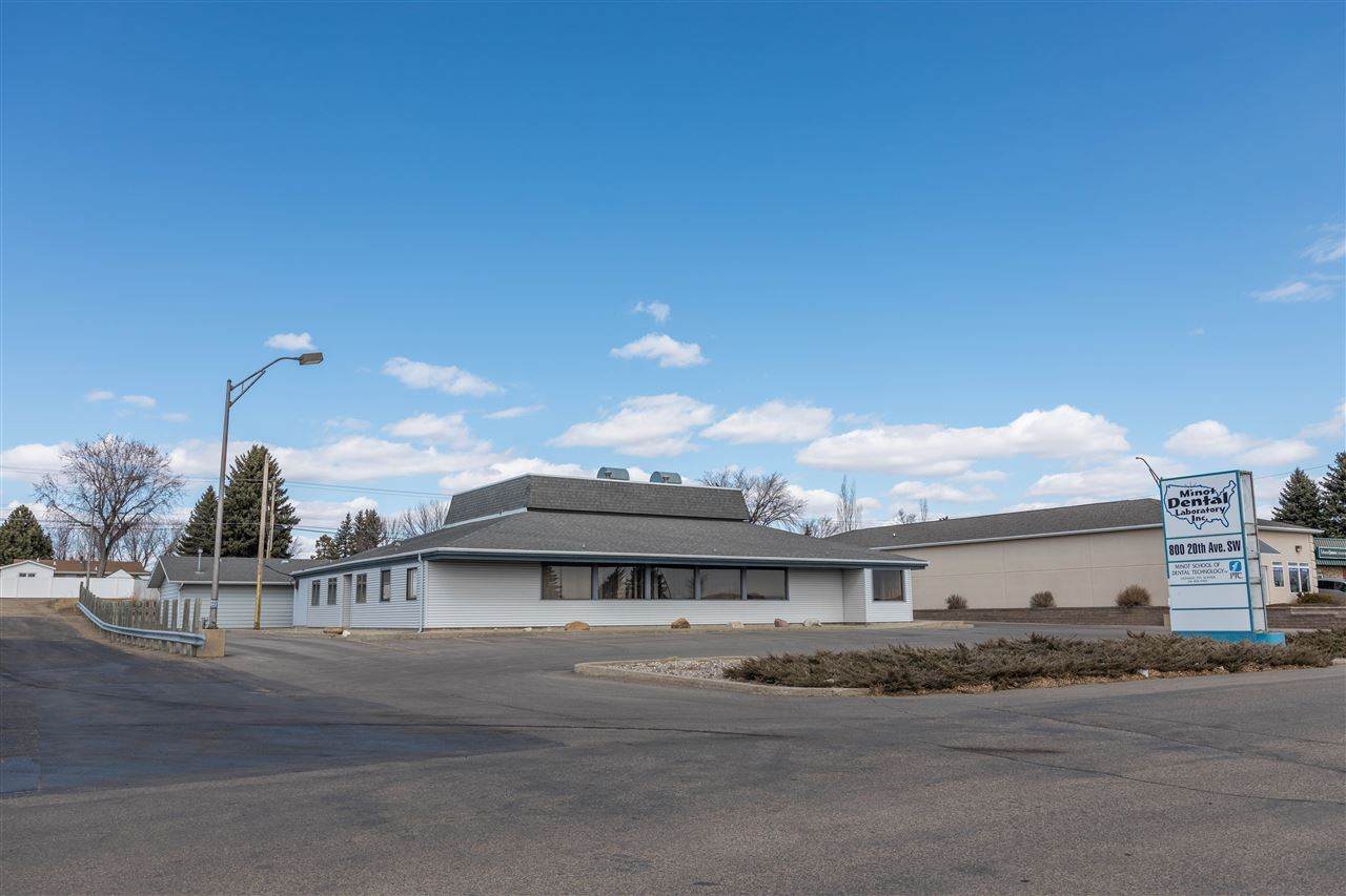 800 20th Ave - Photo 1