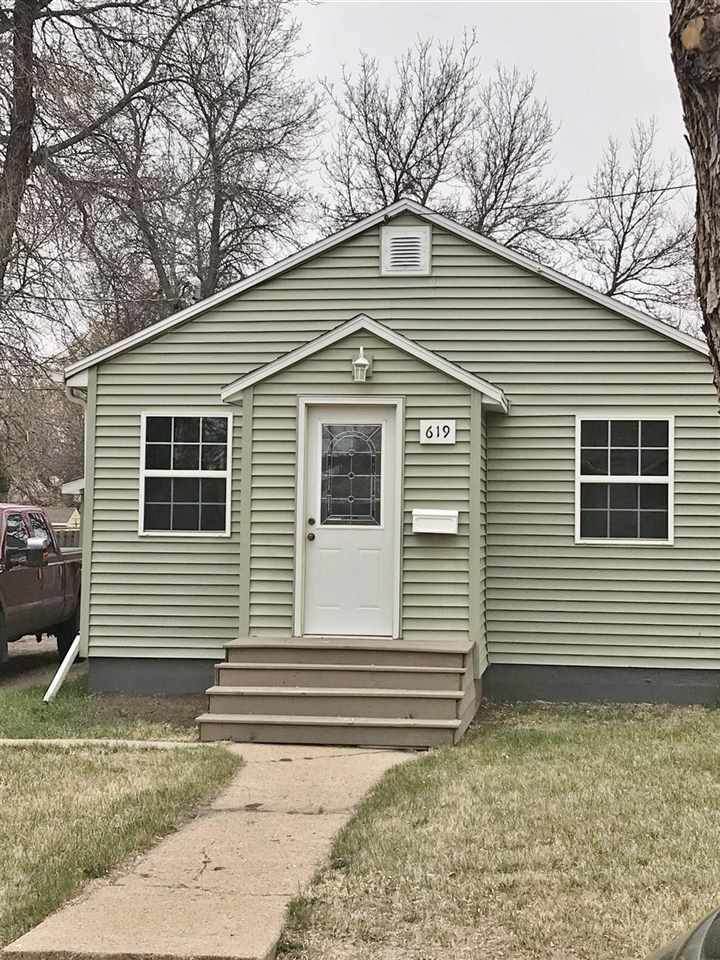 619 11th St. - Photo 1