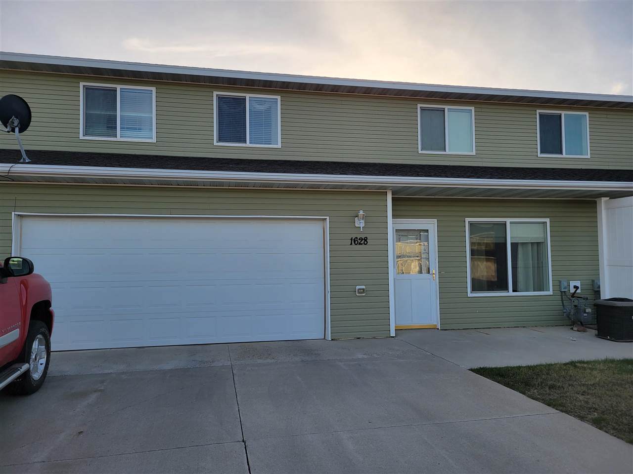 1628 35TH AVE - Photo 1