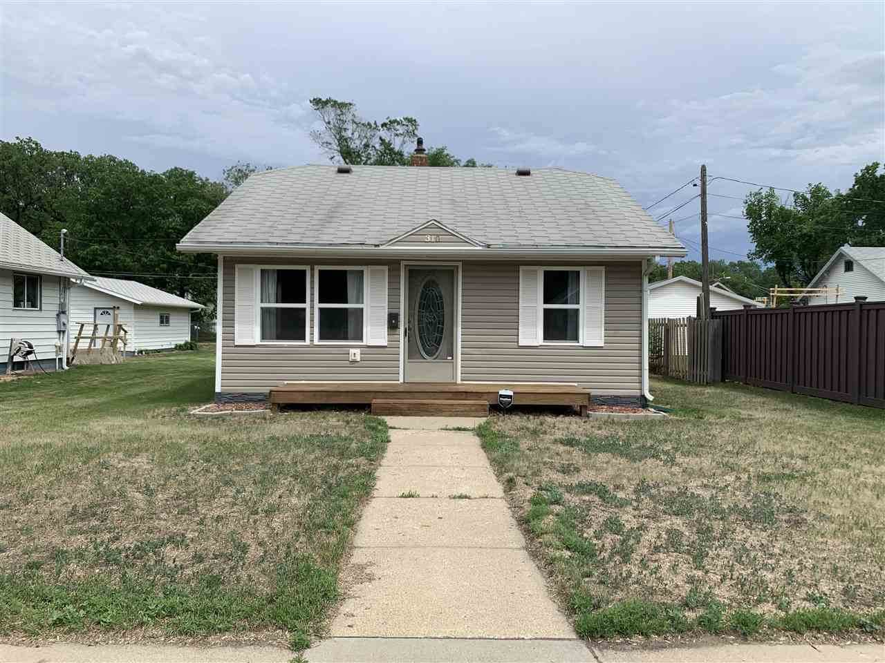 310 7th St Nw - Photo 1