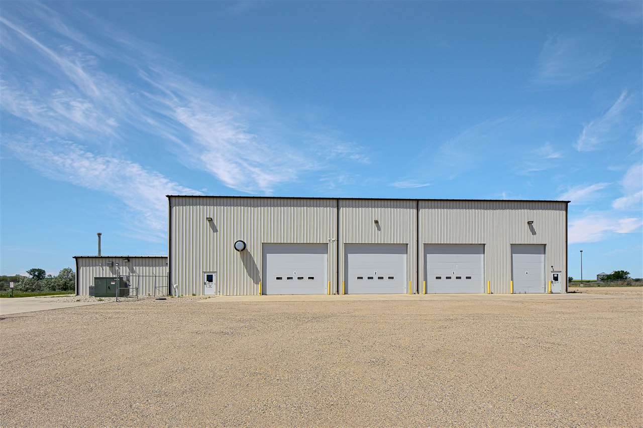 403 72nd Ave - Photo 1