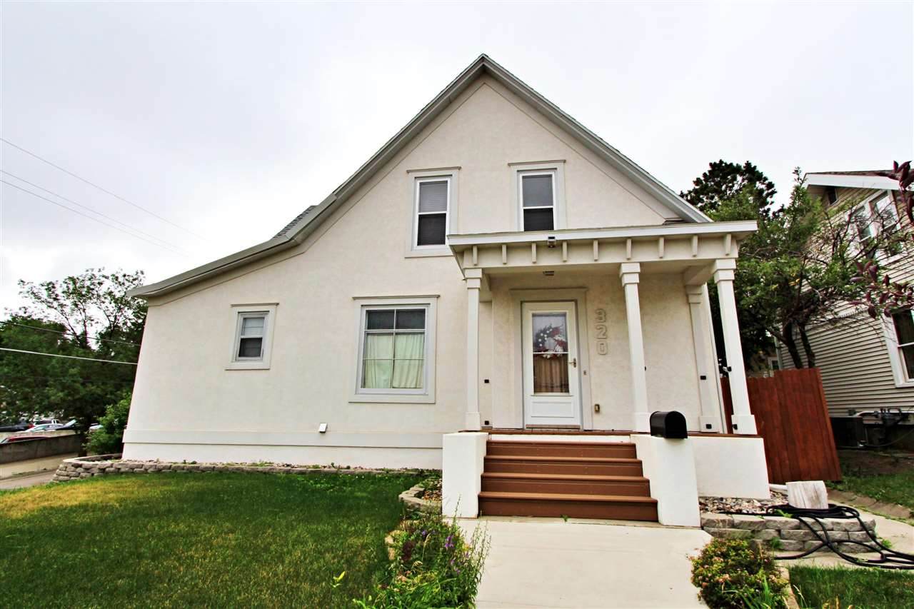 320 5TH AVE - Photo 1
