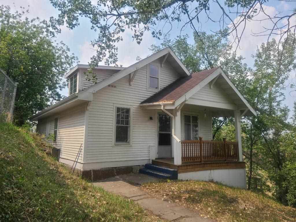 502 1st St - Photo 1