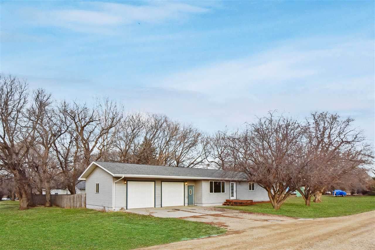 30 2nd Ave - Photo 1