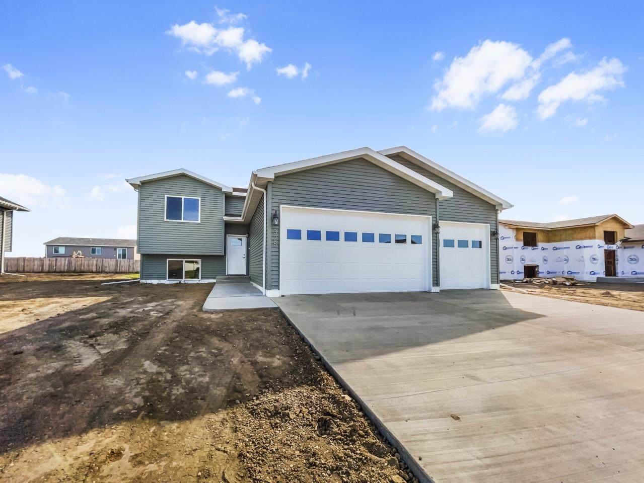 315 7th Ave. - Photo 1