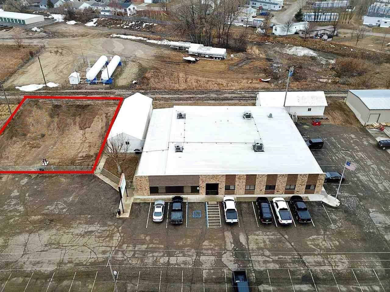 1821 Burdick Expy - Photo 1