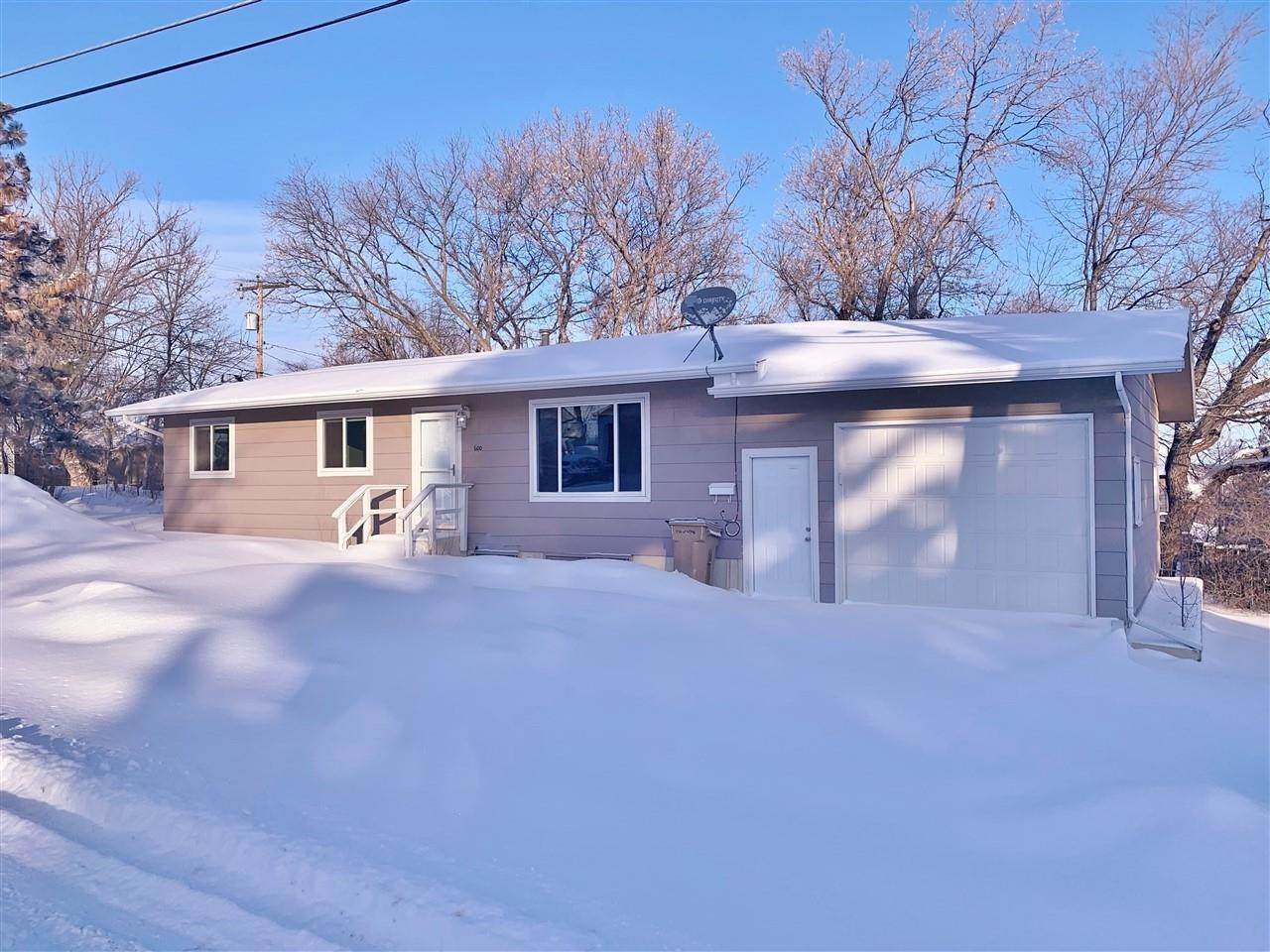 600 5th Ave. - Photo 1