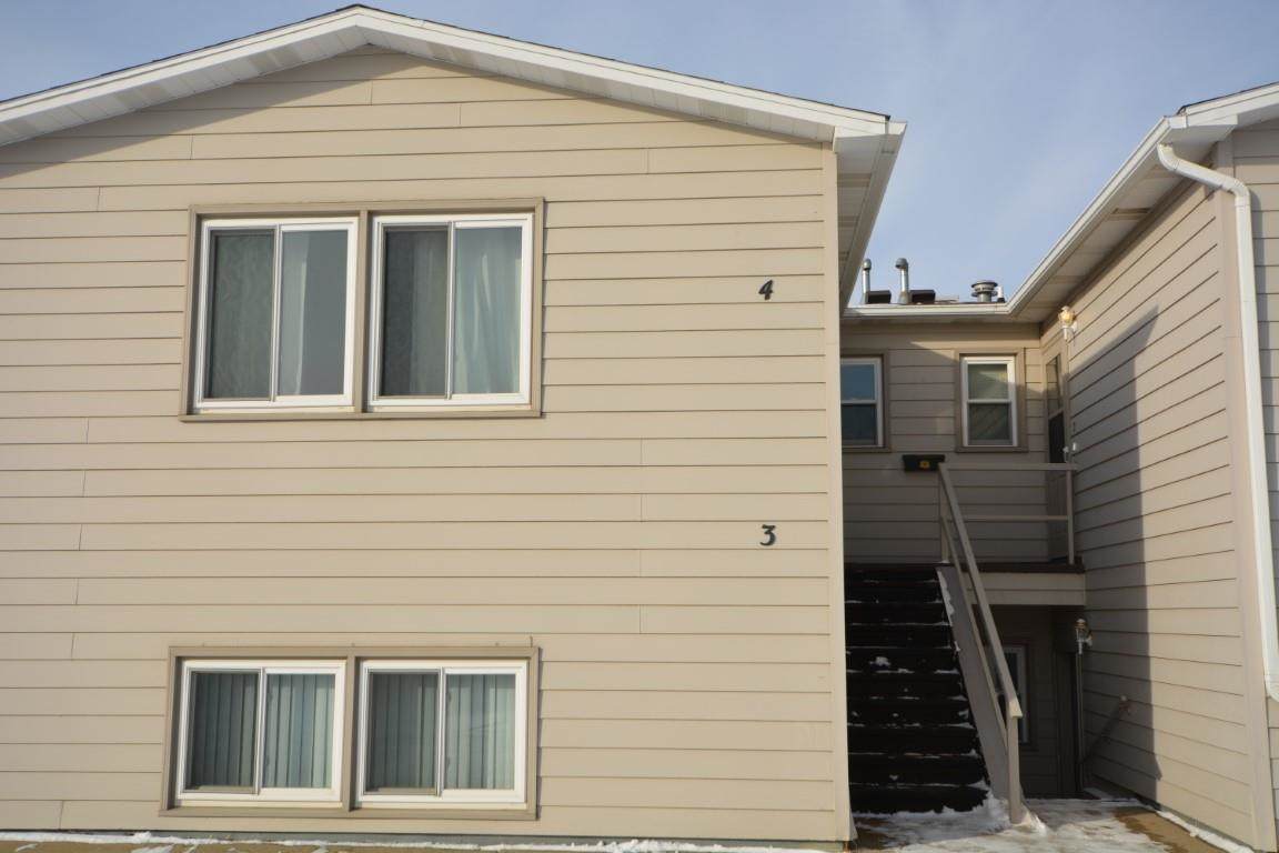 606 19th Ave - Photo 1