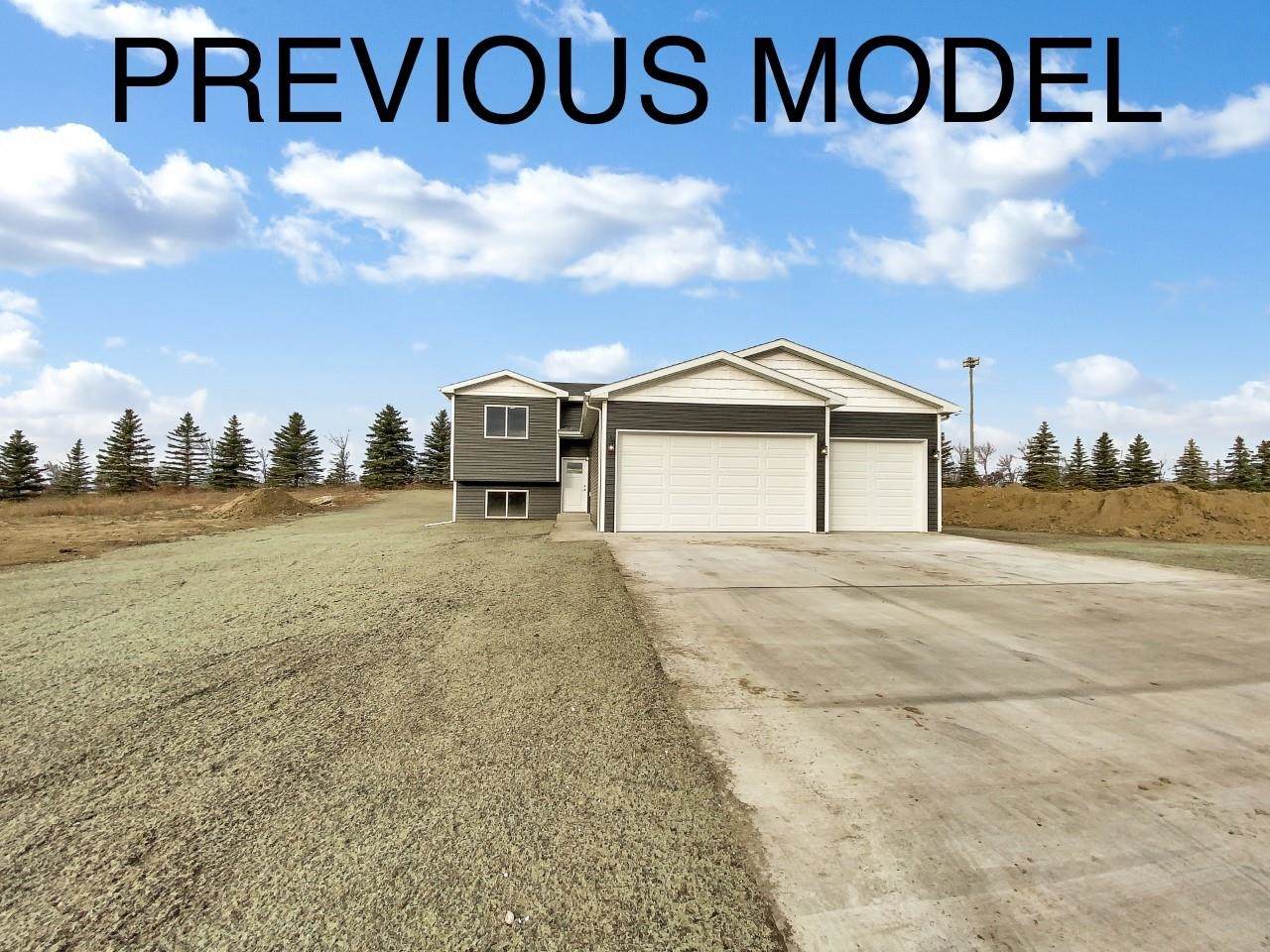 323 7th Ave. - Photo 1