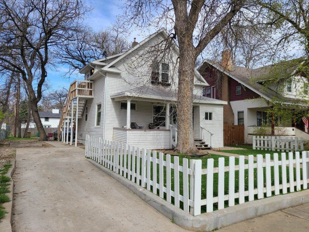 108 9th St - Photo 1