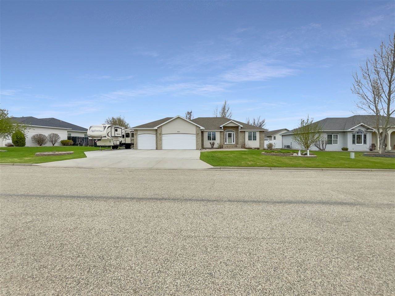 904 13th Ave. - Photo 1