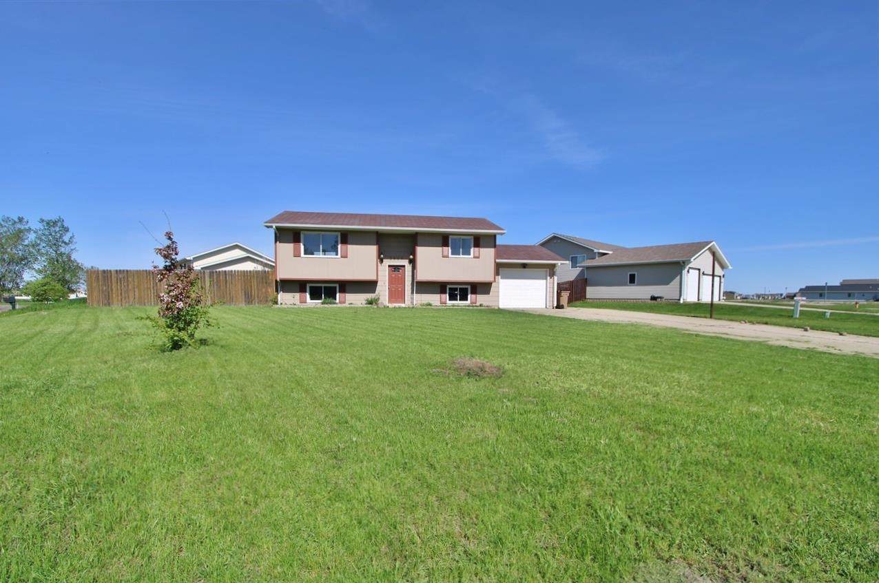 2609 9th St - Photo 1