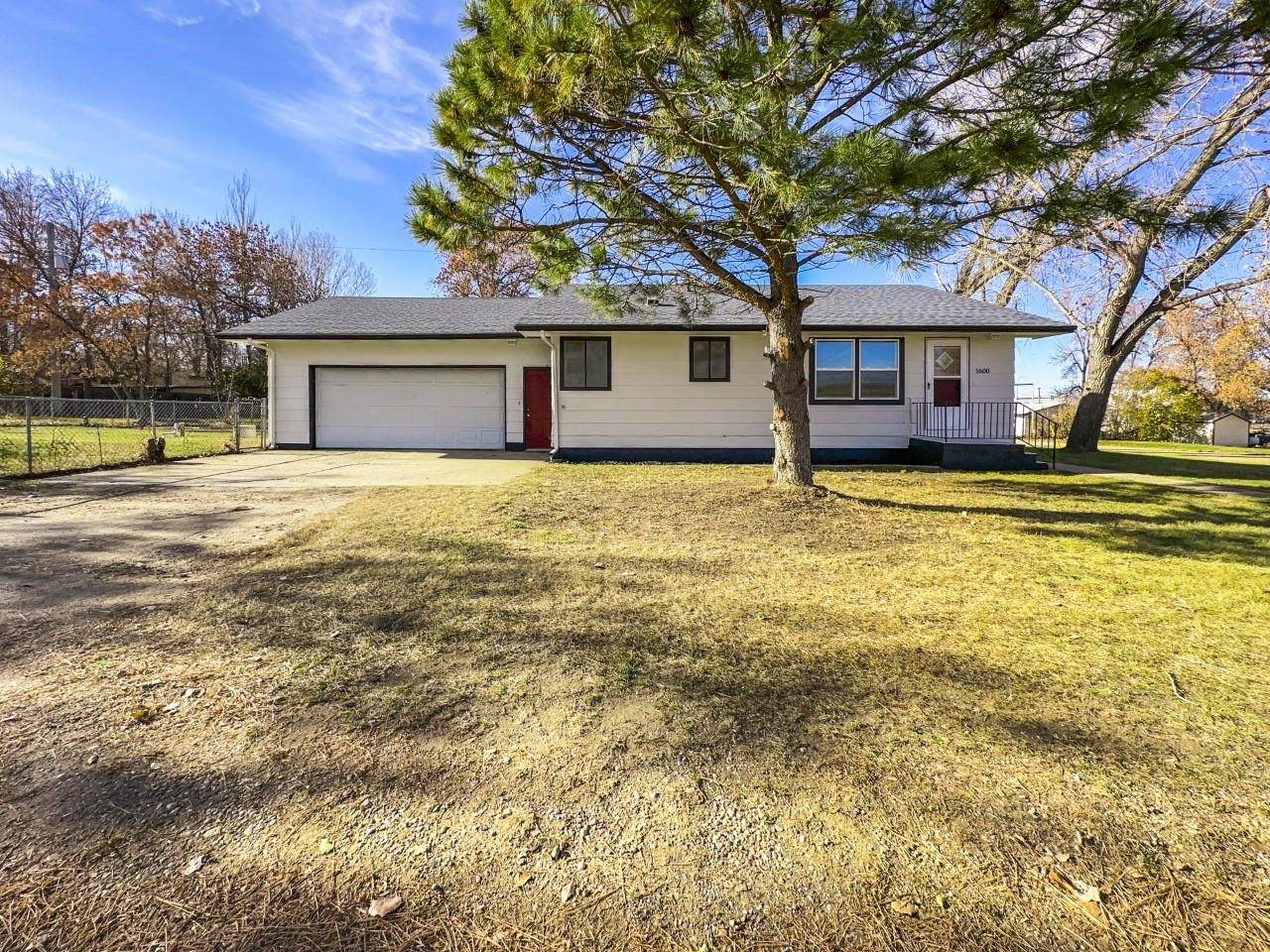 1600 30th St. - Photo 1