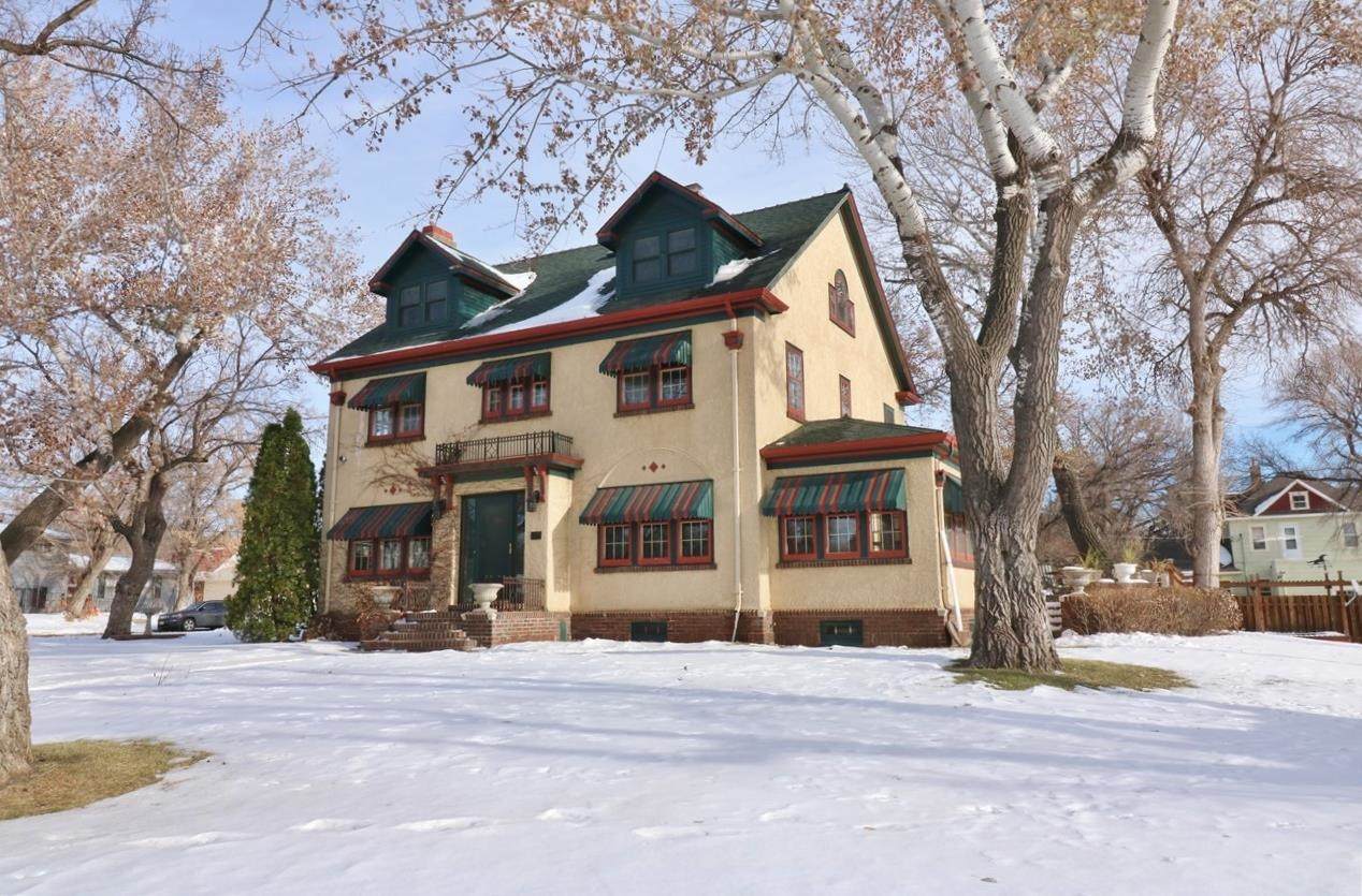 800 1st Street - Photo 1