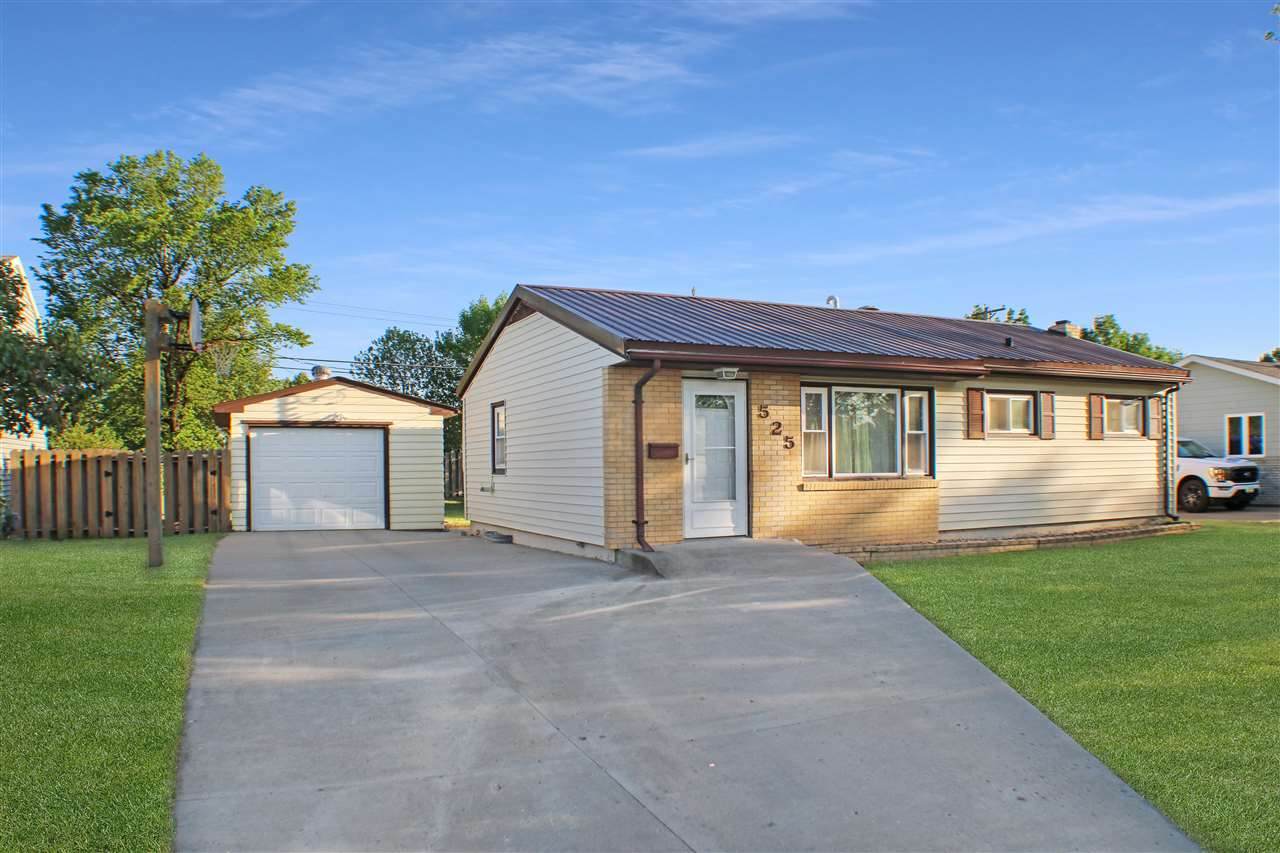 525 24th Ave - Photo 1