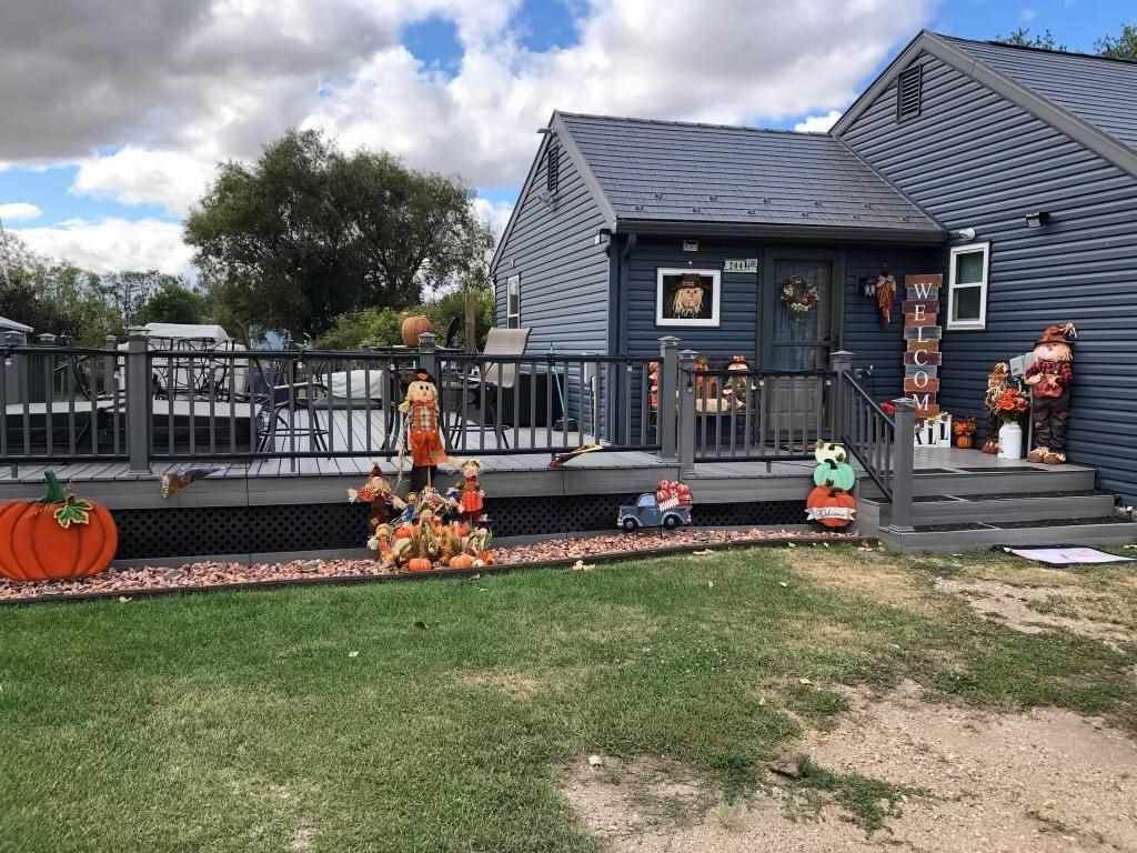 244 2nd St - Photo 1