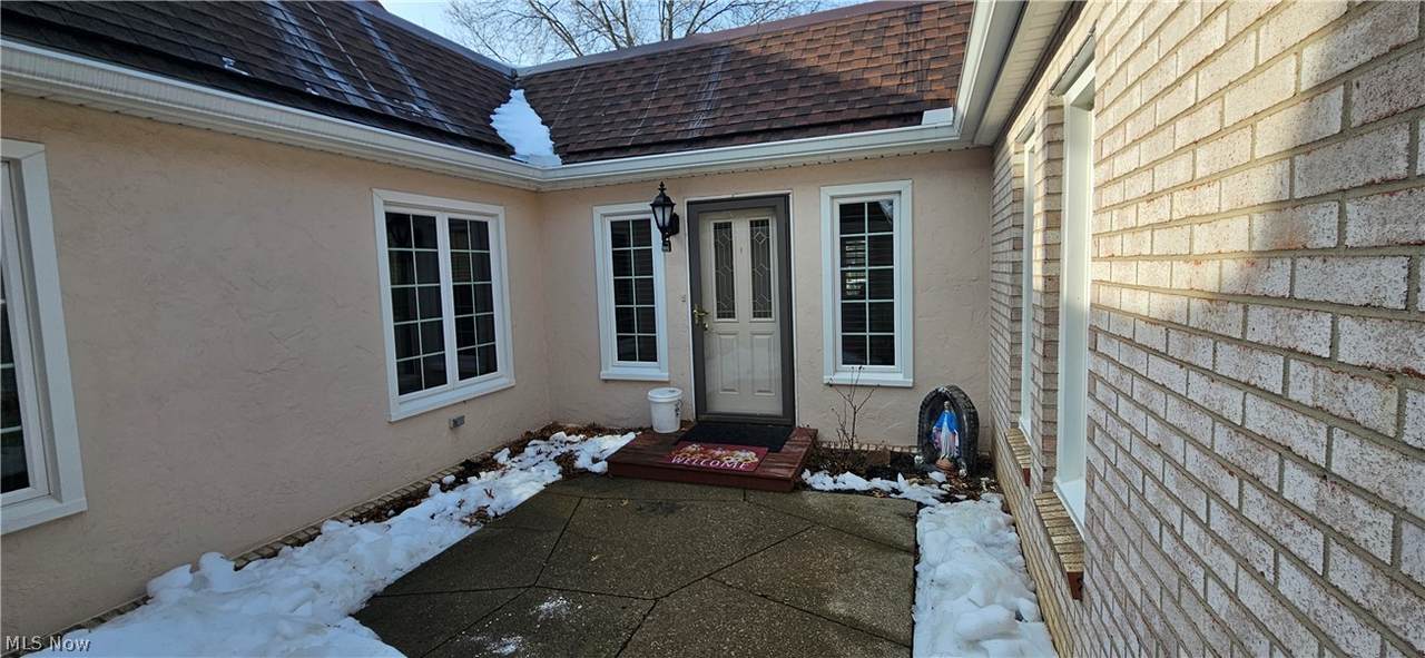 4122 Normandy Park Drive - Photo 1