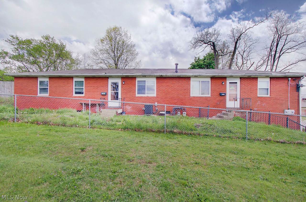 1445 Hyde Park Avenue - Photo 1