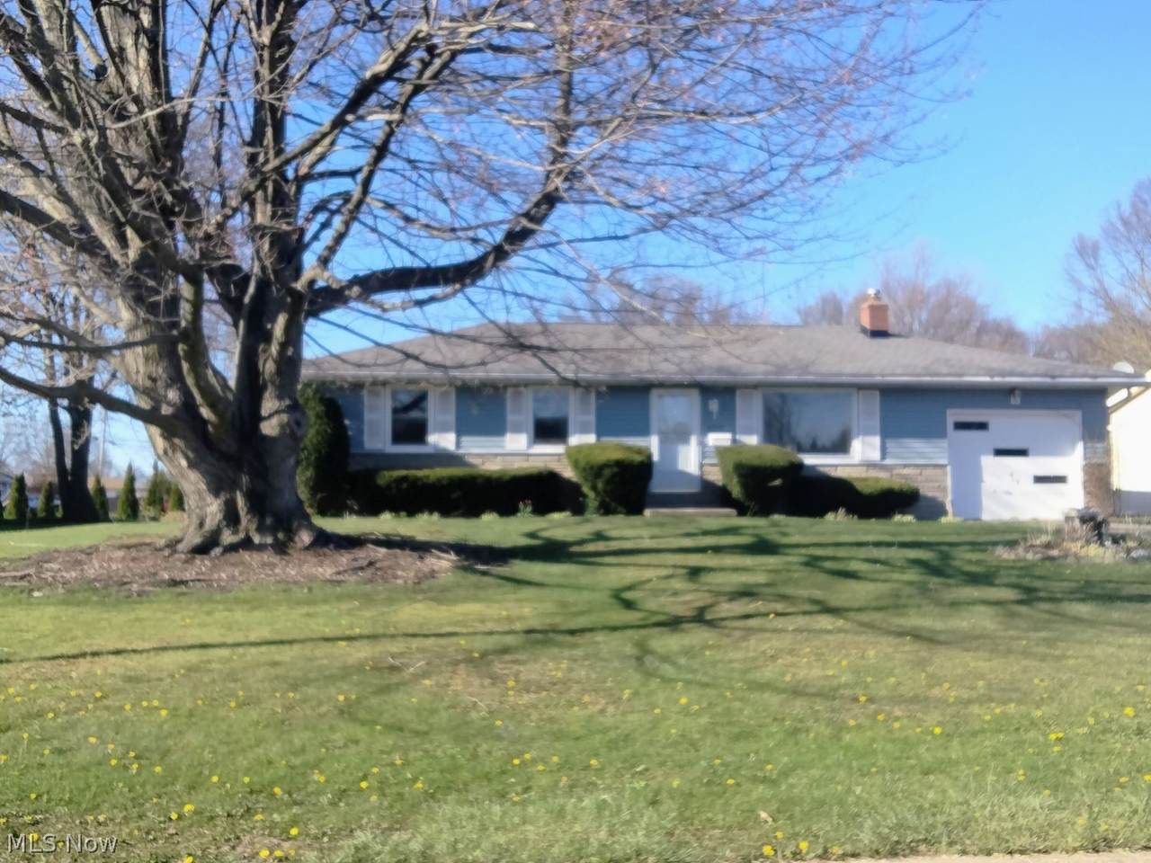 2266 Sprucewood Drive - Photo 1