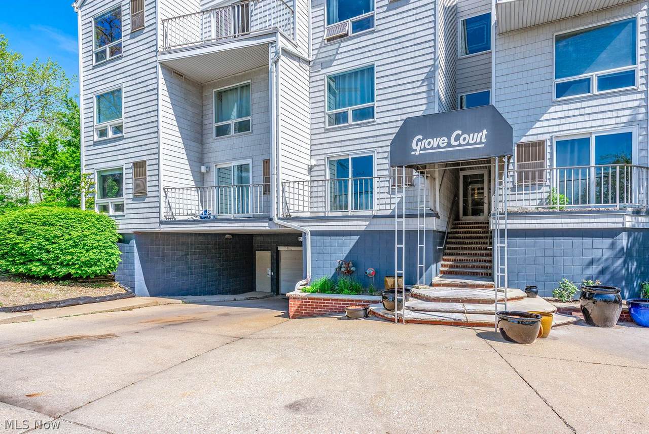 1900 Grove Court - Photo 1