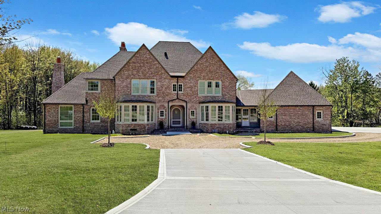 2644 Heritage Lane - Photo 1