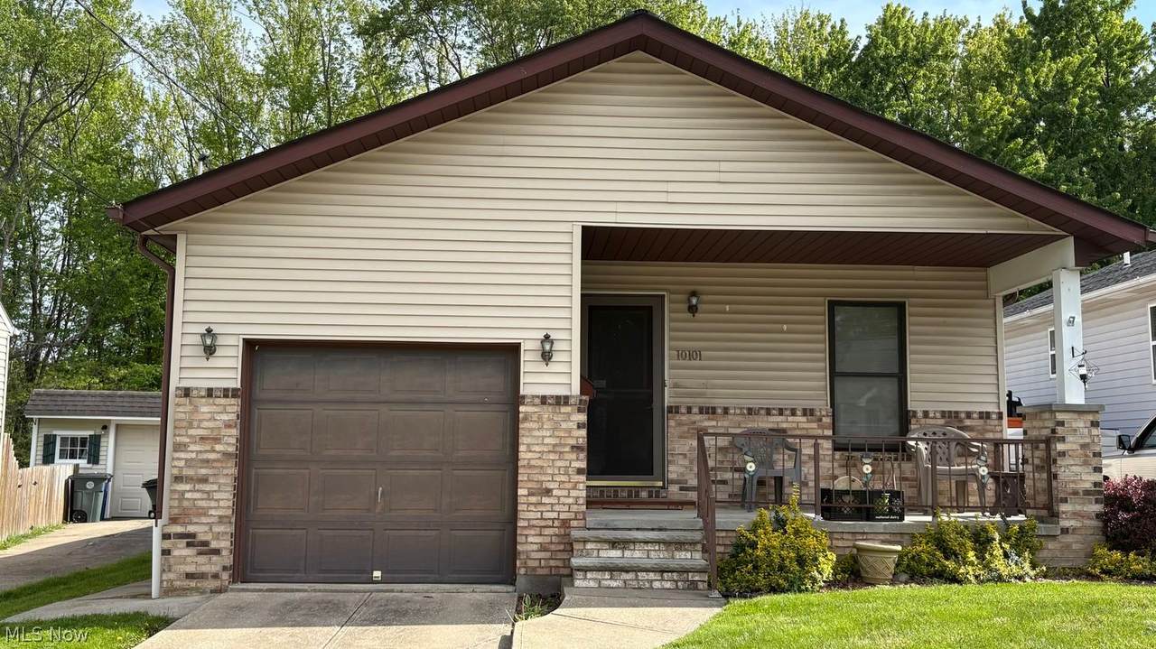 10101 Manoa Avenue - Photo 1