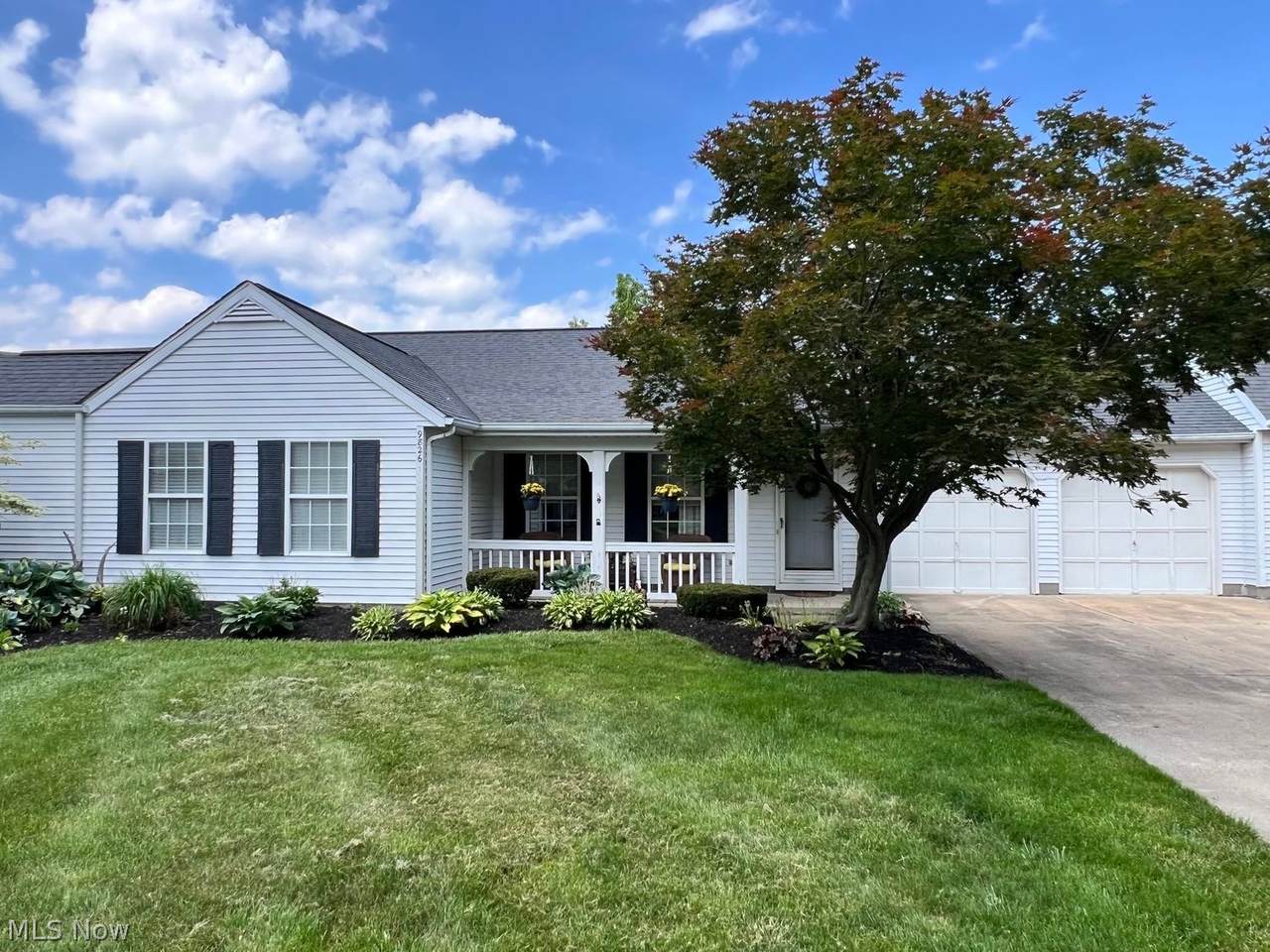 9826 Inverness Court - Photo 1