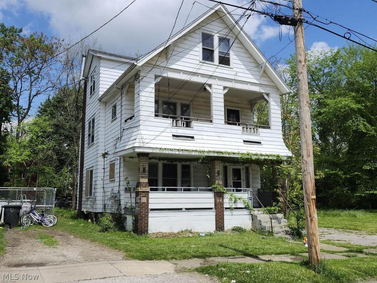 667 Dorothy Avenue - Photo 1