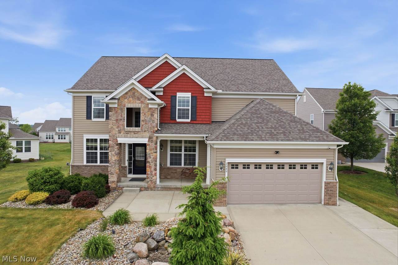 2049 Meadowood Boulevard - Photo 1