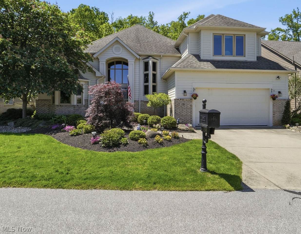 191 Brighton Drive - Photo 1