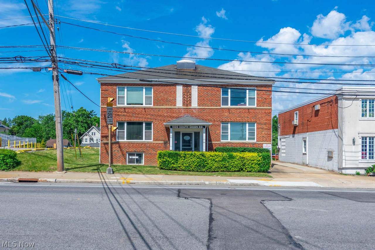 1500 Green Road - Photo 1