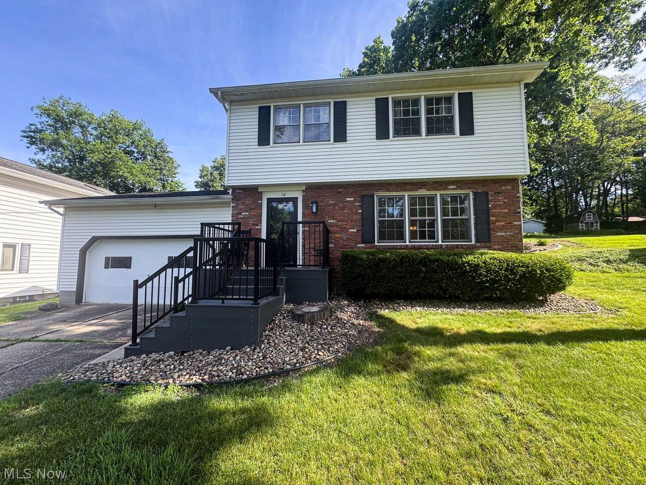 74 Skyline Avenue - Photo 1