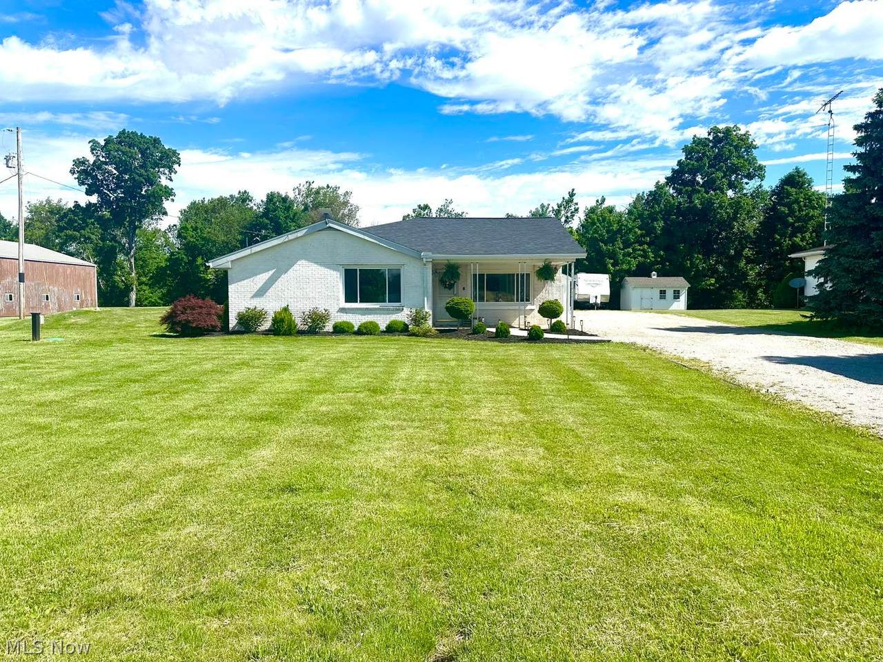 5056 Greenfield Road - Photo 1