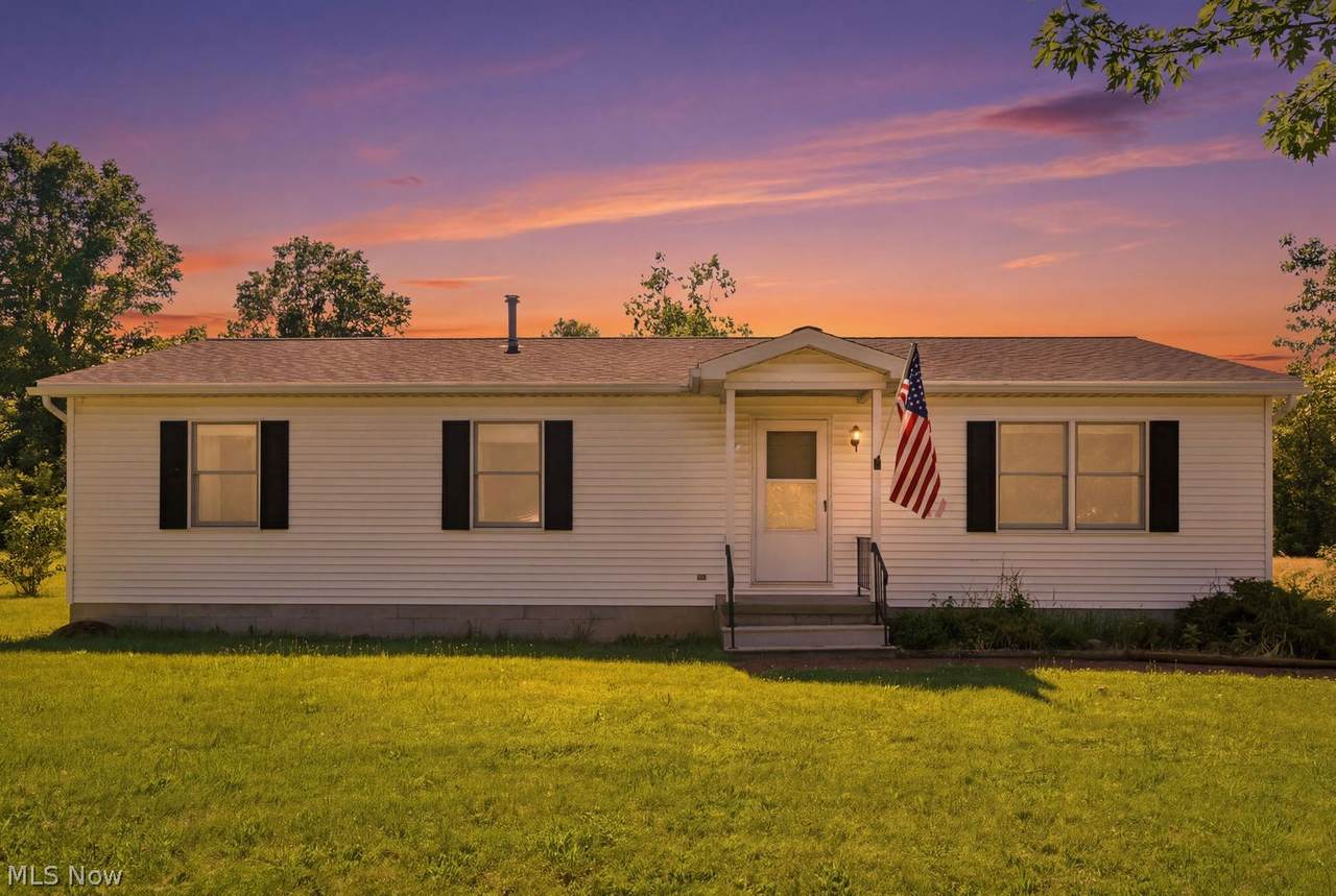 6798 River Road - Photo 1