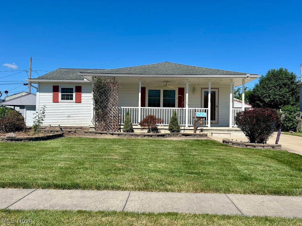 4642 Norfolk Avenue - Photo 1