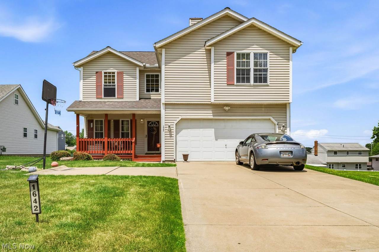 1642 Ridgewood Drive - Photo 1
