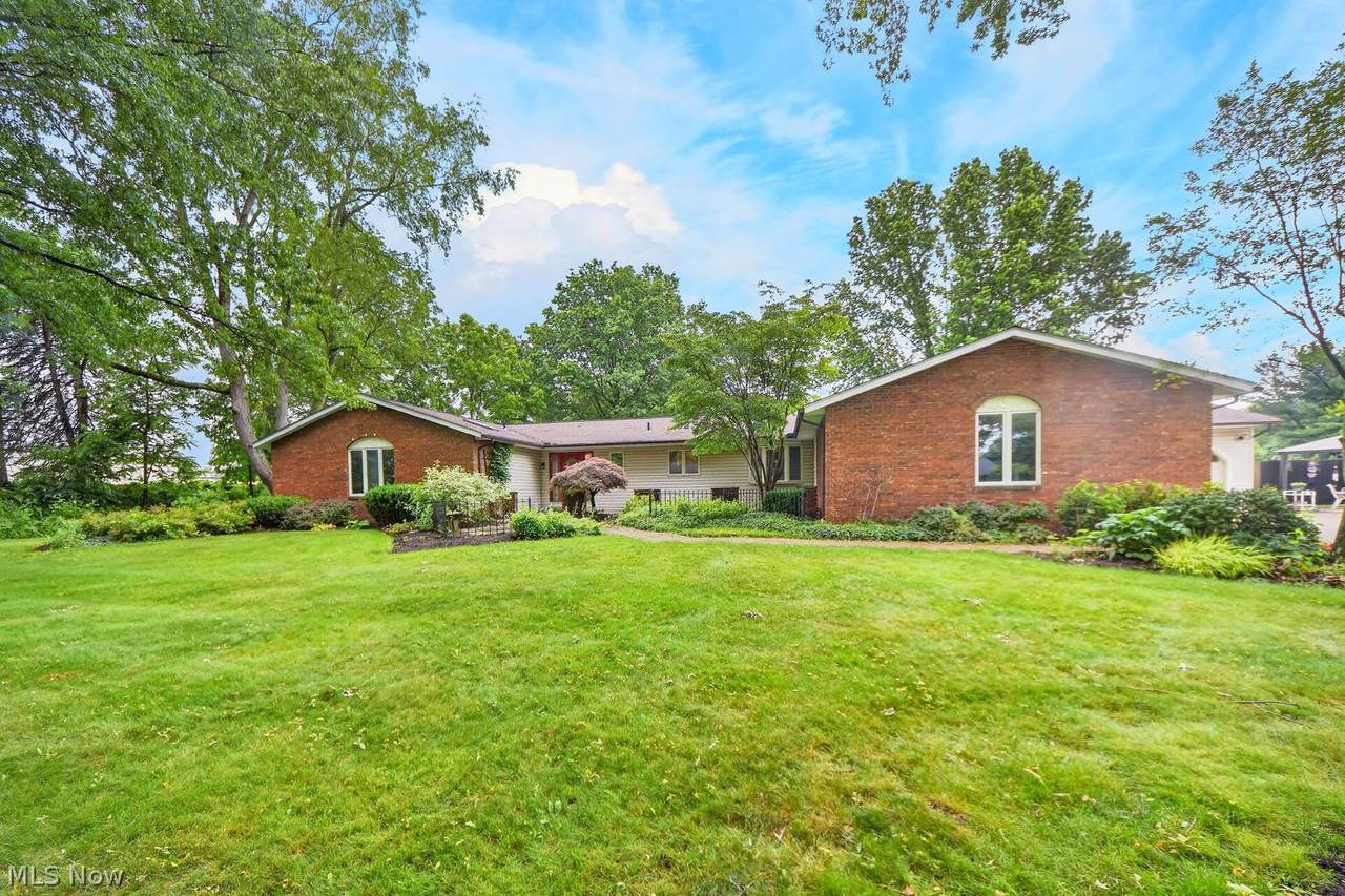 3373 Wilkinson Drive - Photo 1