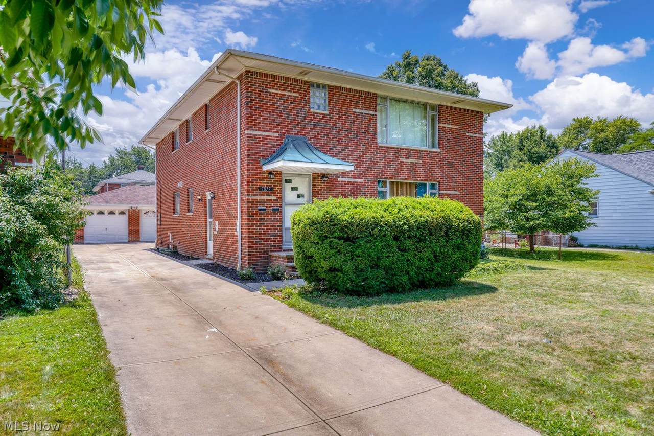 7877 Wainstead Drive - Photo 1