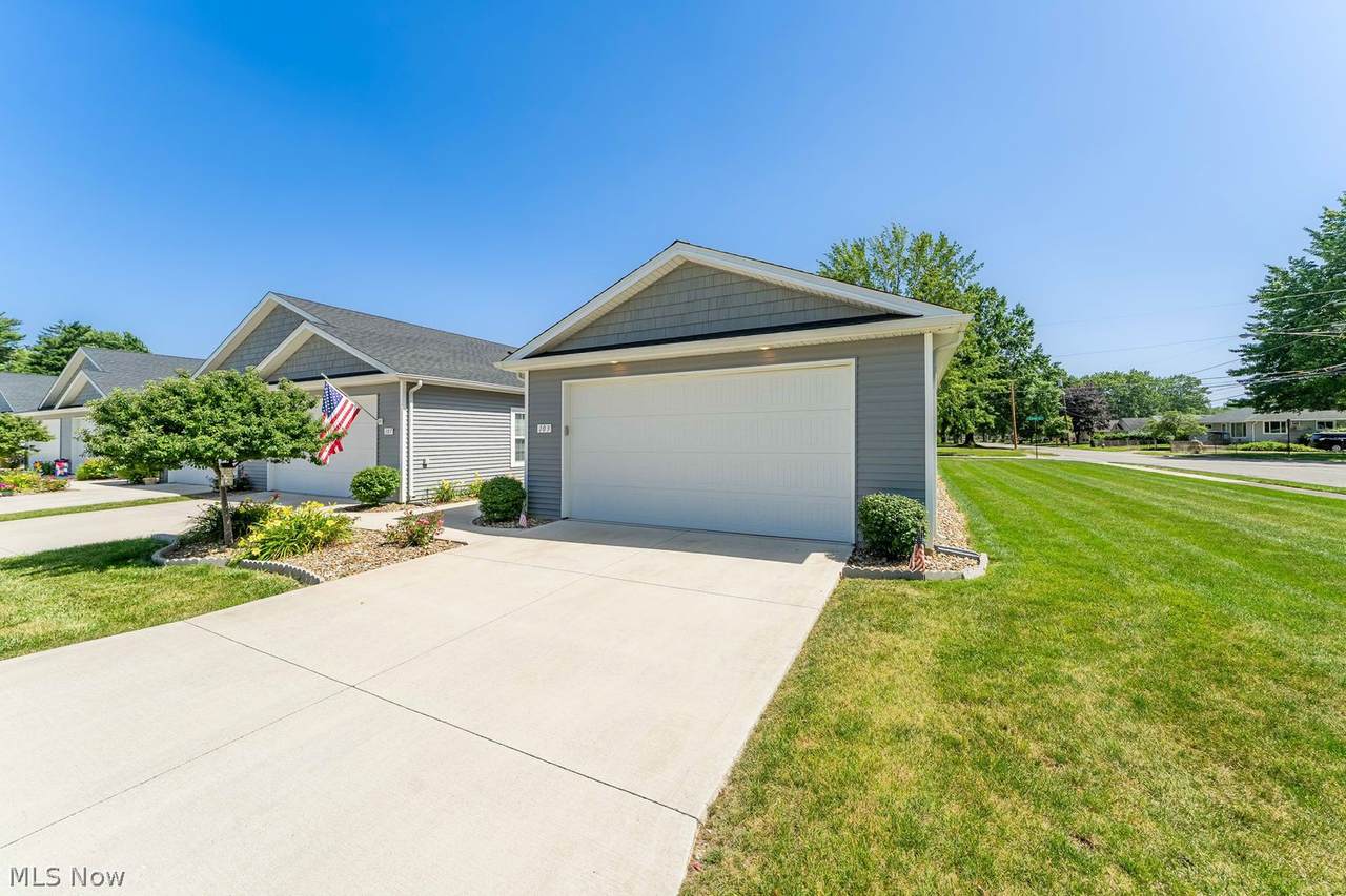 103 Acorn Lane - Photo 1