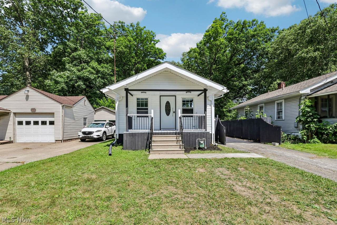 1057 Willard Avenue - Photo 1