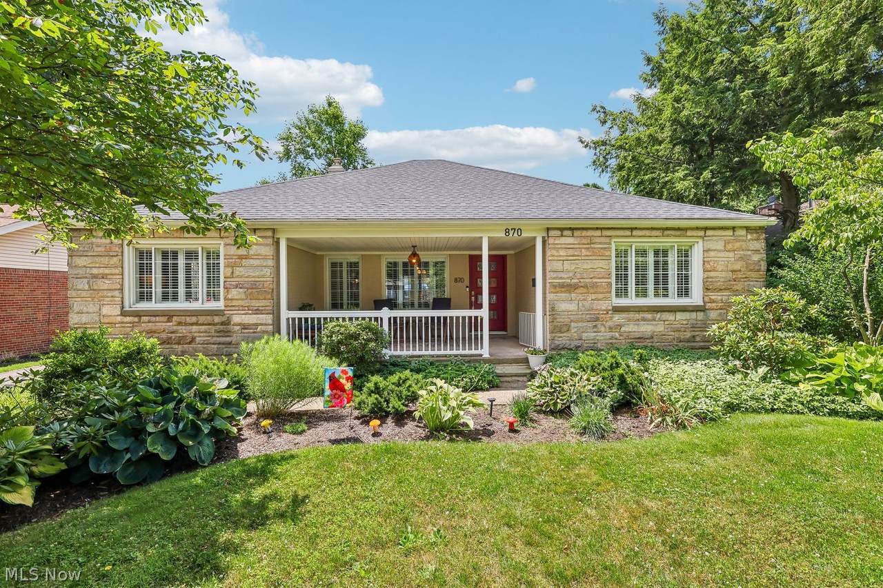 870 Sunnyside Avenue - Photo 1