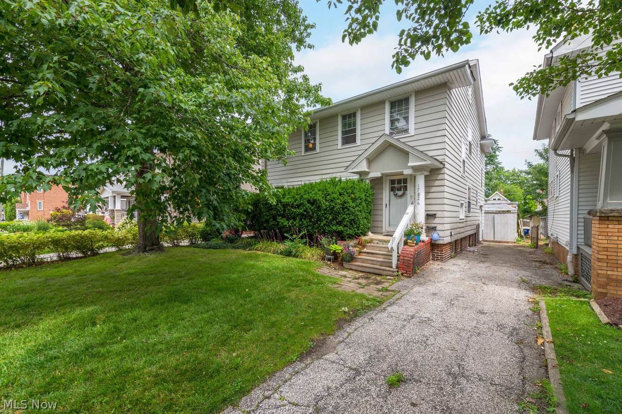 17826 Northwood Avenue - Photo 1