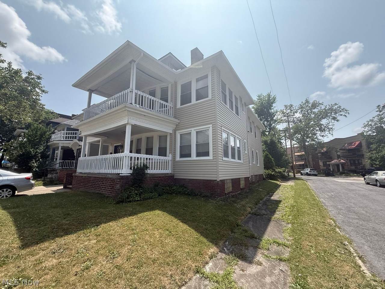 14168 Superior Road - Photo 1