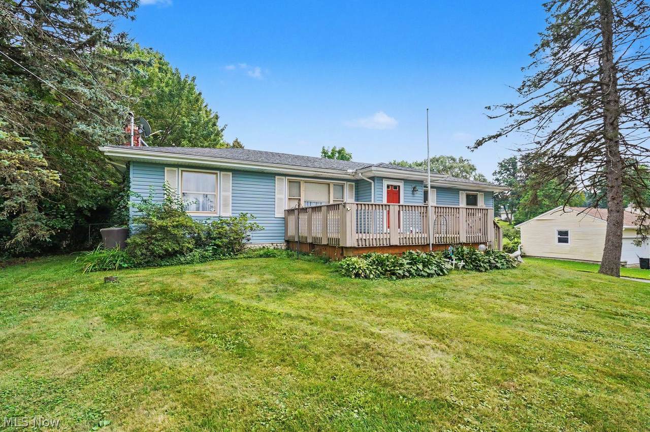1544 Northeast Avenue - Photo 1