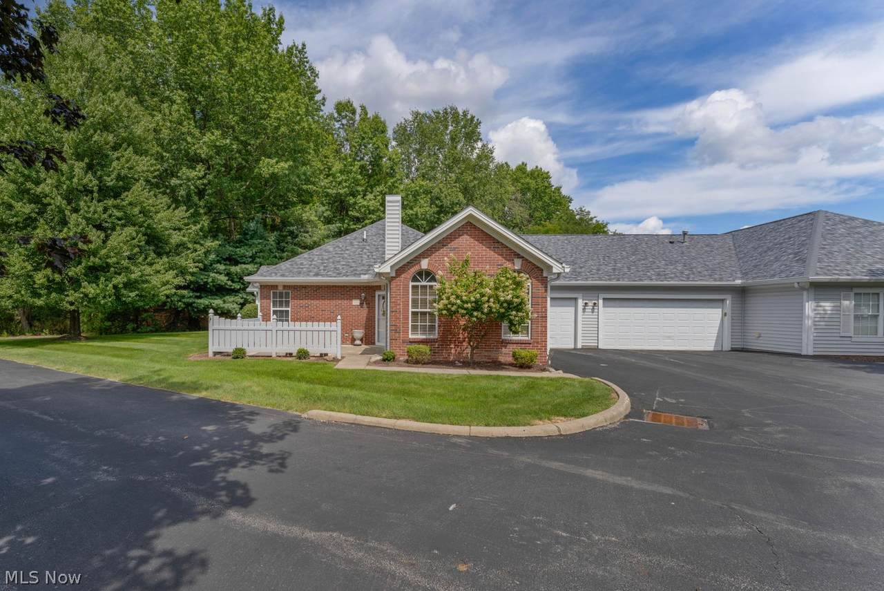 30 Newton Square Drive - Photo 1