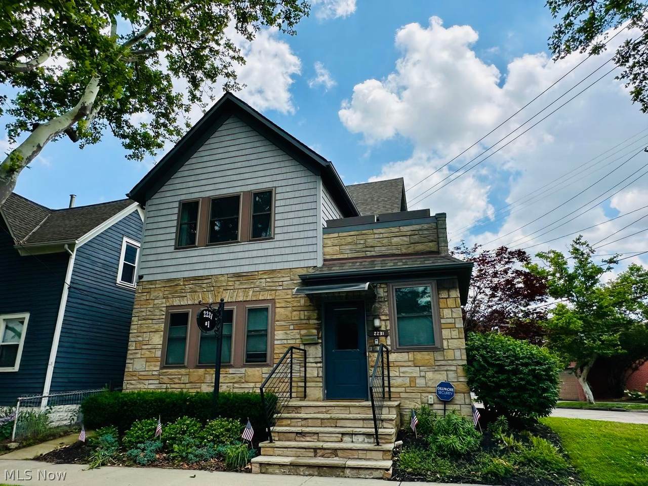 2231 10th Street - Photo 1