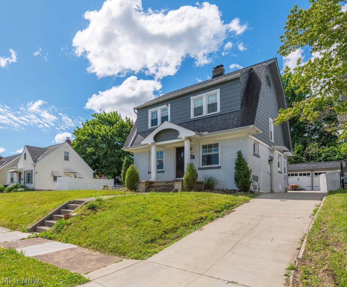 6813 Ridgewood Avenue - Photo 1