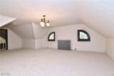 2646 Fairmount Boulevard - Photo 45