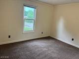 2615 Seneca Avenue - Photo 15